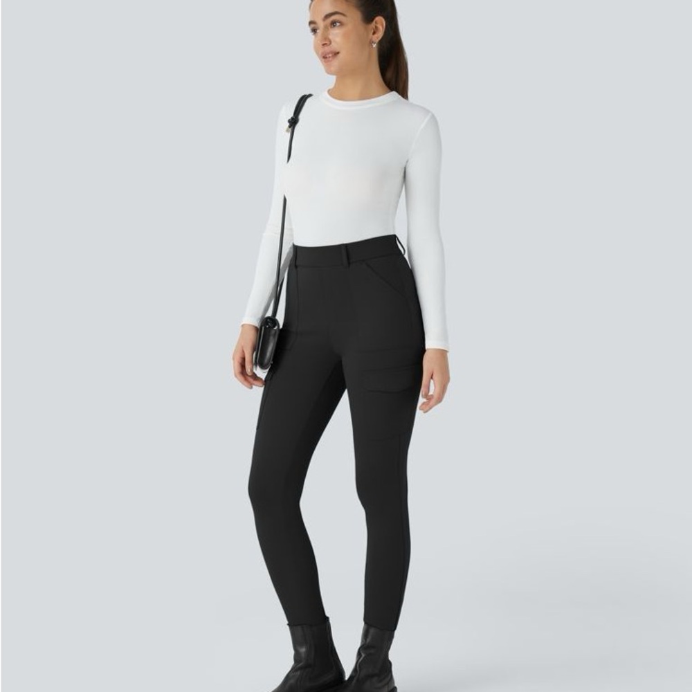 Halara Flex™ DayStretch High-Waisted Pockets Skinny Cargo Work Pants/Trousers. M